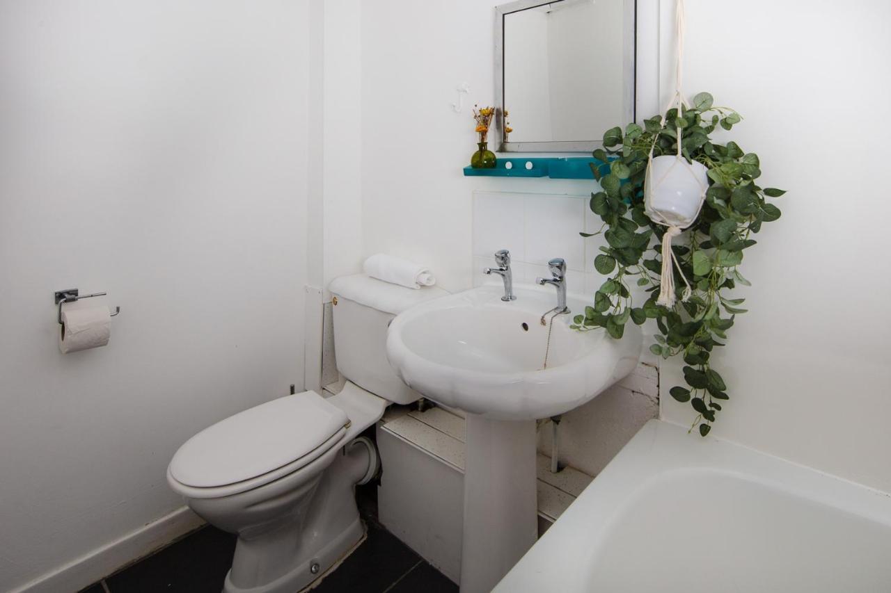 Fab Arthur Seat Views, Old Town Apartment Edynburg Zewnętrze zdjęcie